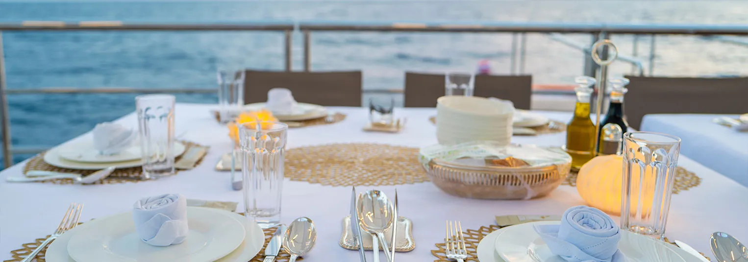 banner-alaska-cruise-packages-what-included-and-what-not-1